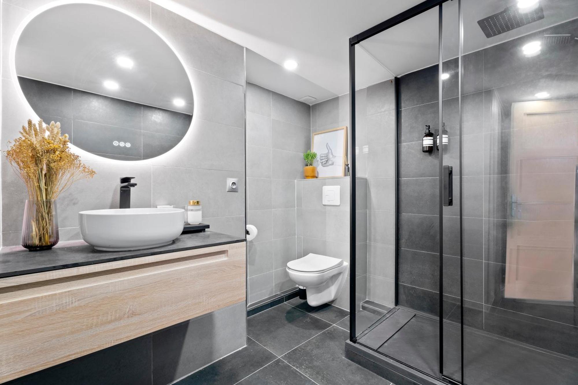 Renting - 5bfrance - Luxurious Place Massena Promenade Des Apartment Nice