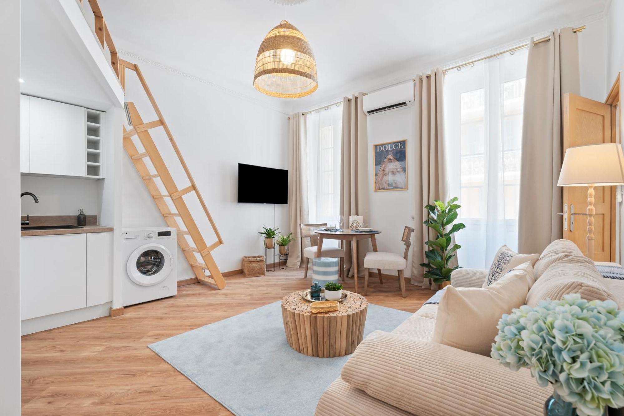 Apartment Renting - 5bfrance - Luxurious Place Massena Promenade Des *